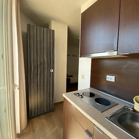 Sunny View South Apartment *